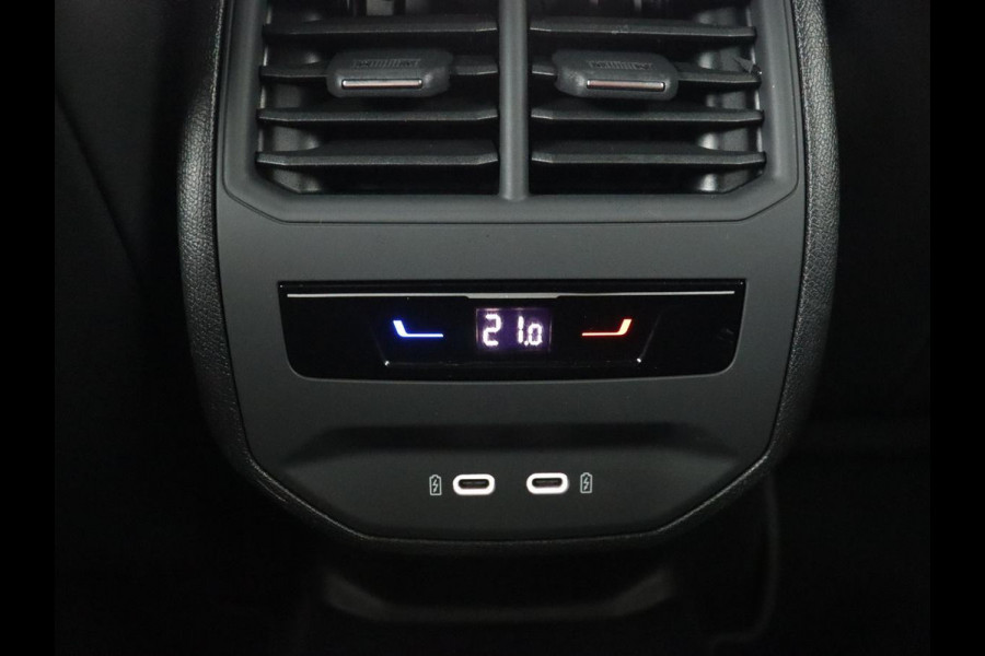 CUPRA Leon 1.4 e-Hybrid | Stoel & stuurverwarming | Adaptive cruise | Navigatie | Sfeerverlichting | Keyless | Parkeerhulp | Sportstoelen | Full LED | PHEV | Plug In