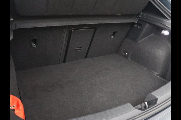 CUPRA Leon 1.4 e-Hybrid | Stoel & stuurverwarming | Adaptive cruise | Navigatie | Sfeerverlichting | Keyless | Parkeerhulp | Sportstoelen | Full LED | PHEV | Plug In