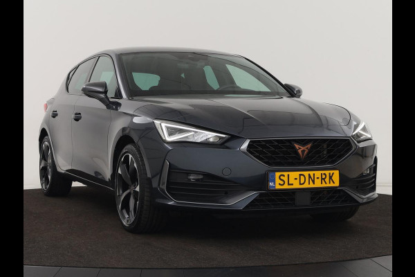 CUPRA Leon 1.4 e-Hybrid | Stoel & stuurverwarming | Adaptive cruise | Navigatie | Sfeerverlichting | Keyless | Parkeerhulp | Sportstoelen | Full LED | PHEV | Plug In