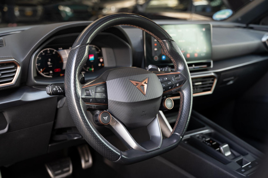 CUPRA Leon 2.0 TSI VZ | Panoramadak | Memory | Carplay | Led
