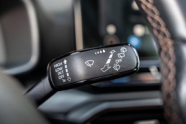 CUPRA Leon 2.0 TSI VZ | Panoramadak | Memory | Carplay | Led