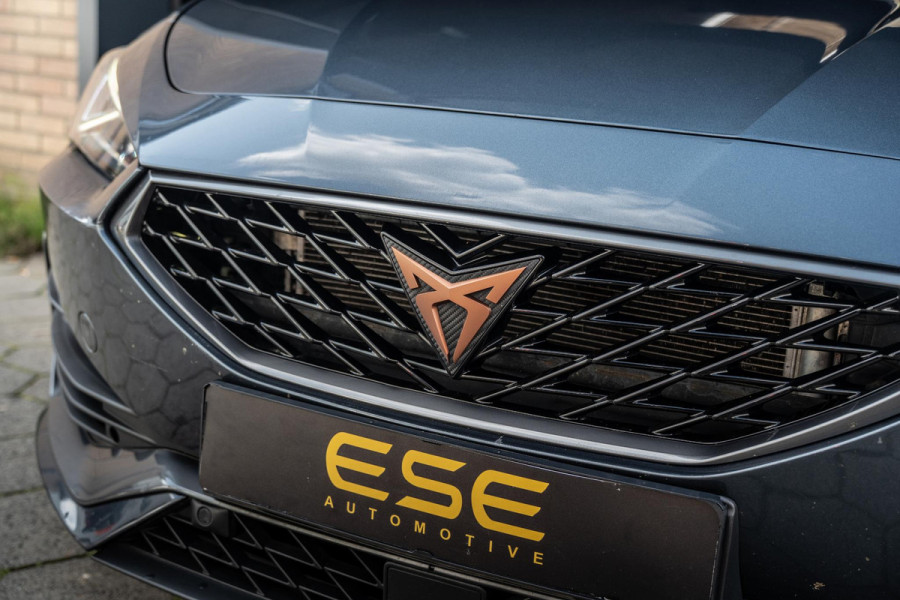CUPRA Leon 2.0 TSI VZ | Panoramadak | Memory | Carplay | Led