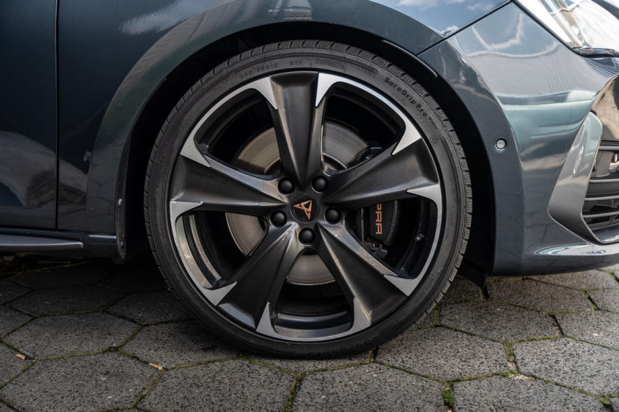 CUPRA Leon 2.0 TSI VZ | Panoramadak | Memory | Carplay | Led