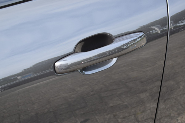 Volvo XC60 2.0 T6 Plug-in hybrid AWD Plus Dark Pano dak | ACC | 360 Camera | Trekhaak | Leder | Blis