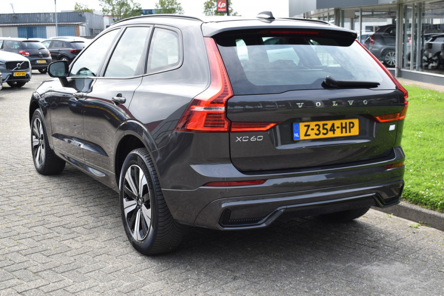 Volvo XC60 2.0 T6 Plug-in hybrid AWD Plus Dark Pano dak | ACC | 360 Camera | Trekhaak | Leder | Blis