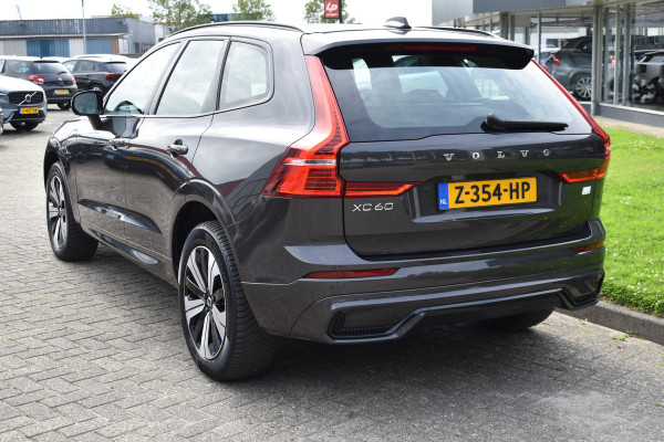Volvo XC60 2.0 T6 Plug-in hybrid AWD Plus Dark Pano dak | ACC | 360 Camera | Trekhaak | Leder | Blis