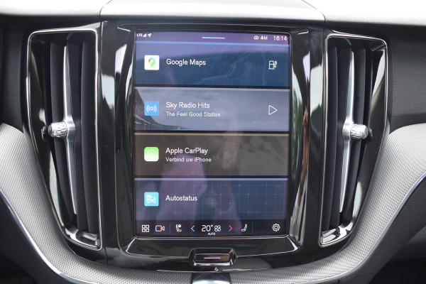 Volvo XC60 2.0 T6 Plug-in hybrid AWD Plus Dark Pano dak | ACC | 360 Camera | Trekhaak | Leder | Blis