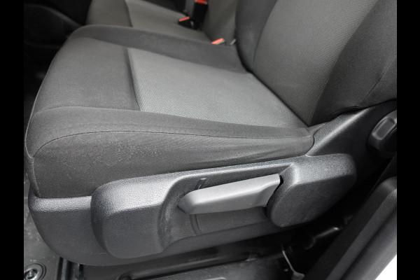 Opel Vivaro 2.0 BlueHDi L2 145PK Automaat Airco Navi Cruise Trekhaak Carplay