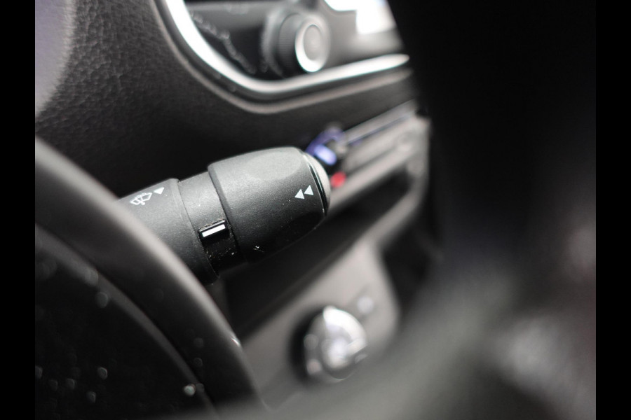Opel Vivaro 2.0 BlueHDi L2 145PK Automaat Airco Navi Cruise Trekhaak Carplay