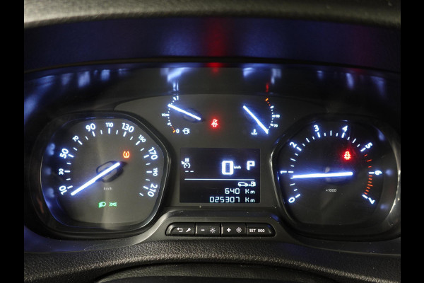 Opel Vivaro 2.0 BlueHDi L2 145PK Automaat Airco Navi Cruise Trekhaak Carplay