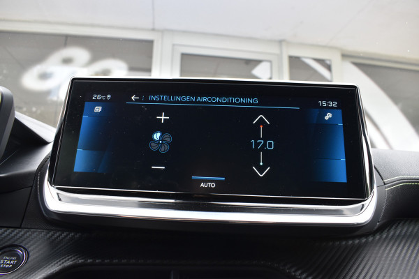 Peugeot 2008 1.2 PureTech GT / Airco / Carplay / Camera / Navigatie / 17" LM