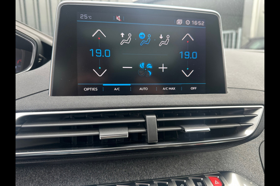 Peugeot 3008 1.2 PureTech Blue Lease Premium PANO/ MEMO ST./ CAMERA
