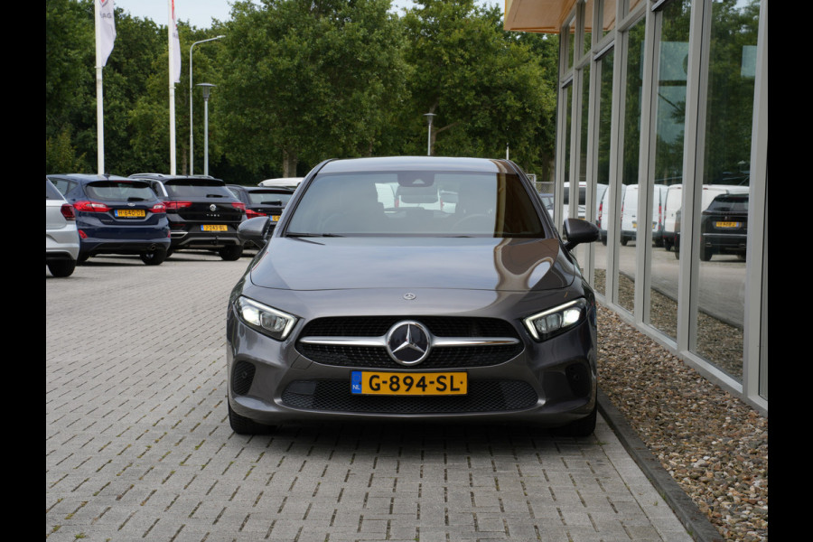 Mercedes-Benz A-Klasse 180 Business Solution Automaat | Navigatie | Android/Apple Carplay