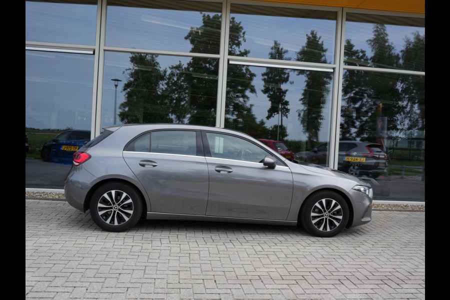 Mercedes-Benz A-Klasse 180 Business Solution Automaat | Navigatie | Android/Apple Carplay
