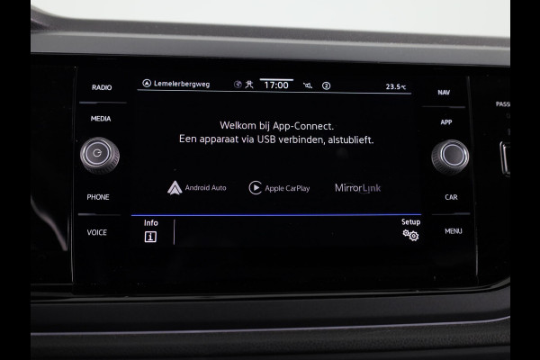 Volkswagen Taigo 1.0 TSI R-Line 110 pk Automaat (DSG) | Navigatie | Trekhaak (afneembaar) | Parkeersensoren | Achteruitrijcamera | Adaptieve cruise control | Matrix LED koplampen | R-Line |