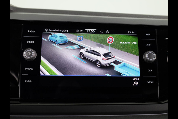 Volkswagen Taigo 1.0 TSI R-Line 110 pk Automaat (DSG) | Navigatie | Trekhaak (afneembaar) | Parkeersensoren | Achteruitrijcamera | Adaptieve cruise control | Matrix LED koplampen | R-Line |