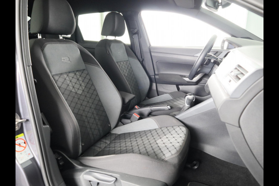 Volkswagen Taigo 1.0 TSI R-Line 110 pk Automaat (DSG) | Navigatie | Trekhaak (afneembaar) | Parkeersensoren | Achteruitrijcamera | Adaptieve cruise control | Matrix LED koplampen | R-Line |