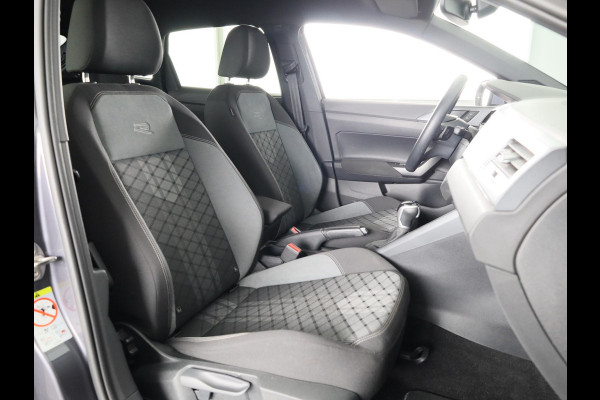 Volkswagen Taigo 1.0 TSI R-Line 110 pk Automaat (DSG) | Navigatie | Trekhaak (afneembaar) | Parkeersensoren | Achteruitrijcamera | Adaptieve cruise control | Matrix LED koplampen | R-Line |