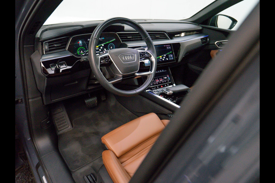 Audi Q8 Sportback e-tron 55 quattro Advanced Edition Plus 115 kWh | Trekhaal afn.