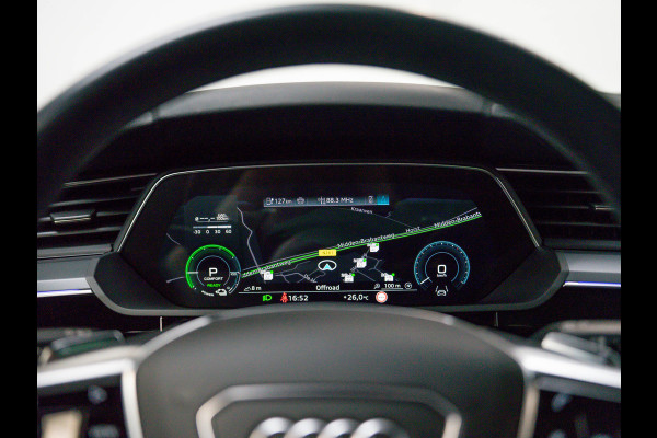 Audi Q8 Sportback e-tron 55 quattro Advanced Edition Plus 115 kWh | Trekhaal afn.
