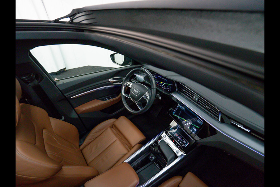 Audi Q8 Sportback e-tron 55 quattro Advanced Edition Plus 115 kWh | Trekhaal afn.