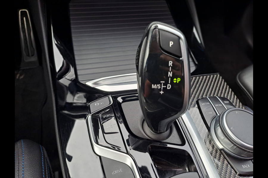 BMW X3 xDrive30e High Executive | M Sport | Pano | Trekhaak | Leder | HK Sound | Memory | HUD | Shadow line |