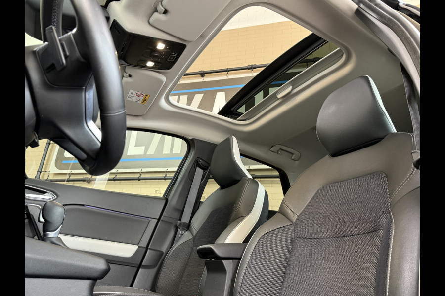 Renault Captur 1.3 TCe 155 Edition One | Groot Navi | Bose | Pano | 360 | 18" | Stuur & stoel verwarming | 100% elk jaar Dealer onderhouden!