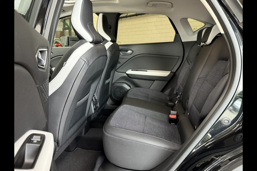 Renault Captur 1.3 TCe 155 Edition One | Groot Navi | Bose | Pano | 360 | 18" | Stuur & stoel verwarming | 100% elk jaar Dealer onderhouden!