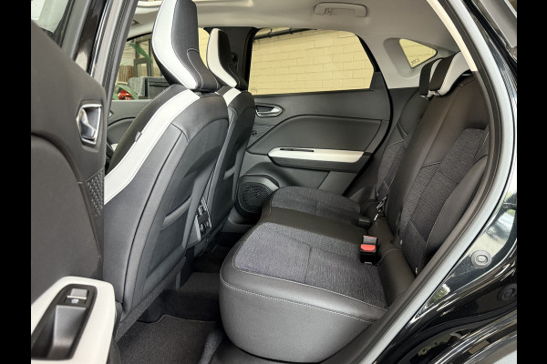 Renault Captur 1.3 TCe 155 Edition One | Groot Navi | Bose | Pano | 360 | 18" | Stuur & stoel verwarming | 100% elk jaar Dealer onderhouden!