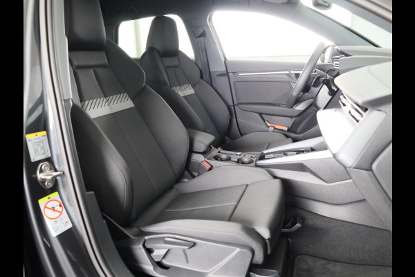 Audi A3 Sportback 35 TFSI Advanced edition 150 pk S-tronic | Private lease € 644,- | Navigatie | Parkeersensoren (Park assist) | Achteruitrijcamera | Adaptieve cruise control | LED koplampen |