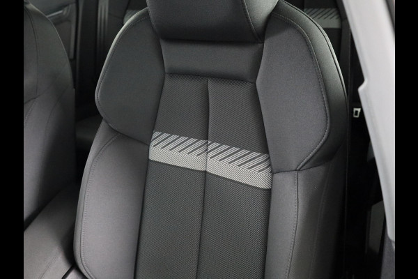 Audi A3 Sportback 35 TFSI Advanced edition 150 pk S-tronic | Private lease € 644,- | Navigatie | Parkeersensoren (Park assist) | Achteruitrijcamera | Adaptieve cruise control | LED koplampen |