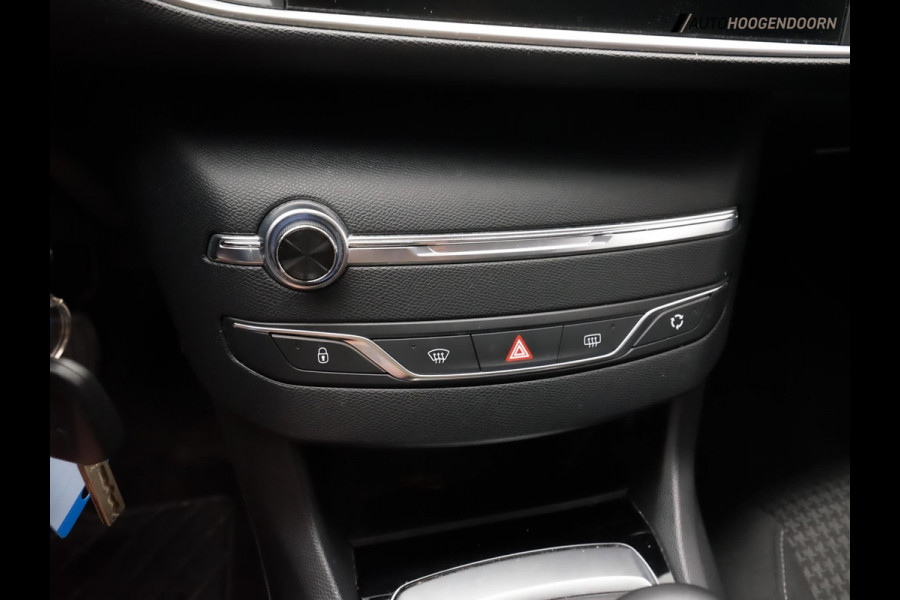 Peugeot 308 SW 1.2 PureTech Active (APPLE CARPLAY,LED VERLICHTING,CAMERA,PARKEERSENSOREN,CLIMATE,CRUISE,LM-VELGEN,TOPCONDITIE)