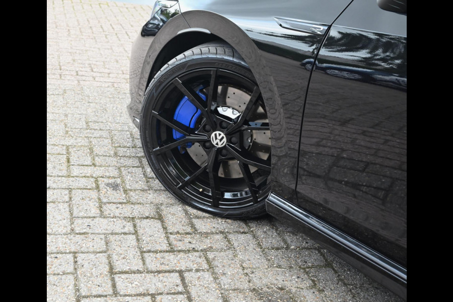 Volkswagen Golf 2.0 TSI R 4Motion 320 PK Performance Pack Pano Adaptive Keyless 19''