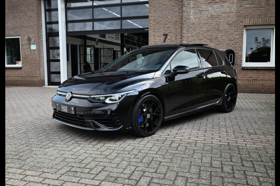 Volkswagen Golf 2.0 TSI R 4Motion 320 PK Performance Pack Pano Adaptive Keyless 19''