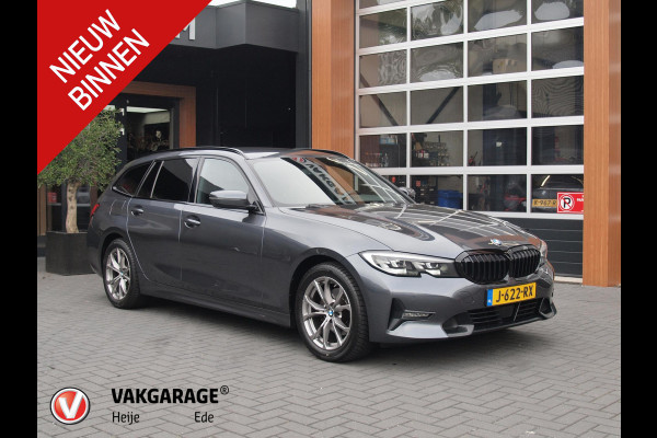 BMW 3 Serie Touring 320i Executive Edition | Sfeer Verlichting | Black Optic | Sportstoelen  | 18-Inch | NL-Auto |