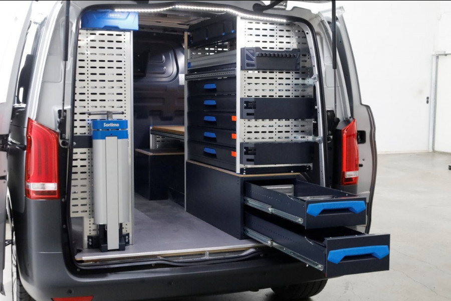 Mercedes-Benz Vito 114 CDI 136pk Compact 9G Automaat 2x Schuifdeur/LED/Camera/Inrichting 05-2022