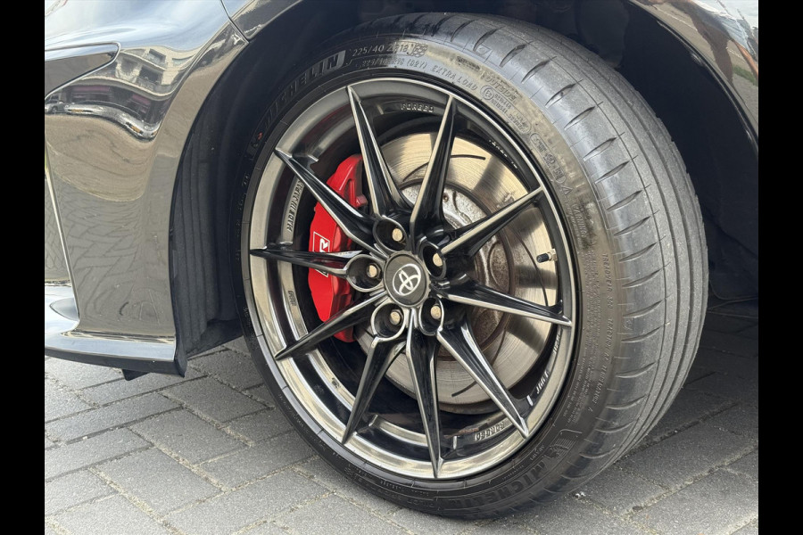 Toyota Yaris 1.6 Turbo 261pk GR Performance | Apple CarPlay/Android Auto, Keyless, Stoelverwarming, Leer/Alcantara