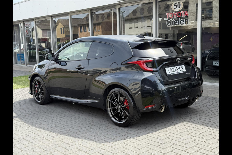 Toyota Yaris 1.6 Turbo 261pk GR Performance | Apple CarPlay/Android Auto, Keyless, Stoelverwarming, Leer/Alcantara