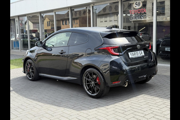 Toyota Yaris 1.6 Turbo 261pk GR Performance | Apple CarPlay/Android Auto, Keyless, Stoelverwarming, Leer/Alcantara