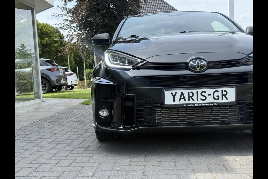 Toyota Yaris 1.6 Turbo 261pk GR Performance | Apple CarPlay/Android Auto, Keyless, Stoelverwarming, Leer/Alcantara
