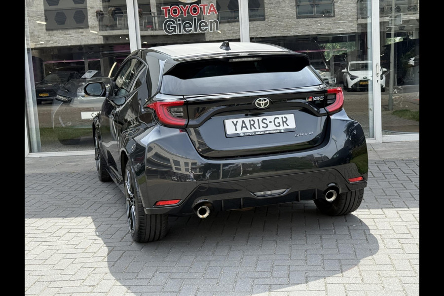 Toyota Yaris 1.6 Turbo 261pk GR Performance | Apple CarPlay/Android Auto, Keyless, Stoelverwarming, Leer/Alcantara