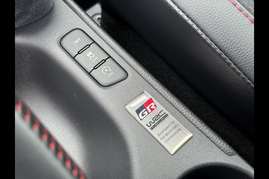 Toyota Yaris 1.6 Turbo 261pk GR Performance | Apple CarPlay/Android Auto, Keyless, Stoelverwarming, Leer/Alcantara