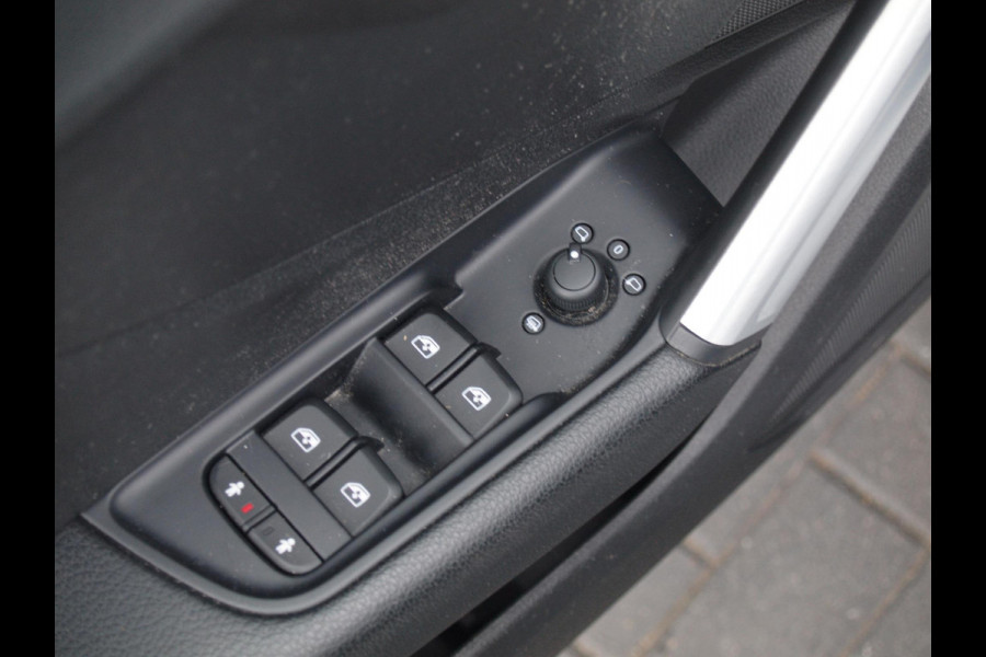 Audi Q2 35 TFSI epic | 150PK | DSG-Automaat | Black optiek | Cruise Control | 19 Inch Velgen |