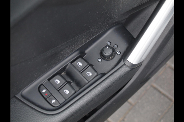 Audi Q2 35 TFSI epic | 150PK | DSG-Automaat | Black optiek | Cruise Control | 19 Inch Velgen |