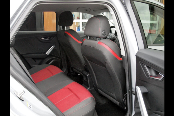 Audi Q2 35 TFSI epic | 150PK | DSG-Automaat | Black optiek | Cruise Control | 19 Inch Velgen |