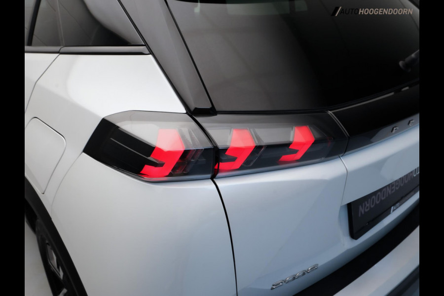 Peugeot 2008 1.2 PureTech Allure (APPLE CARPLAY,LED VERLICHTING,CAMERA,CLIMATE,CRUISE,PARELMOER,LM-VELGEN,NIEUWE APK,TOPCONDITIE)