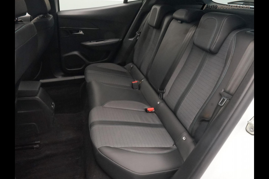 Peugeot 2008 1.2 PureTech Allure (APPLE CARPLAY,LED VERLICHTING,CAMERA,CLIMATE,CRUISE,PARELMOER,LM-VELGEN,NIEUWE APK,TOPCONDITIE)