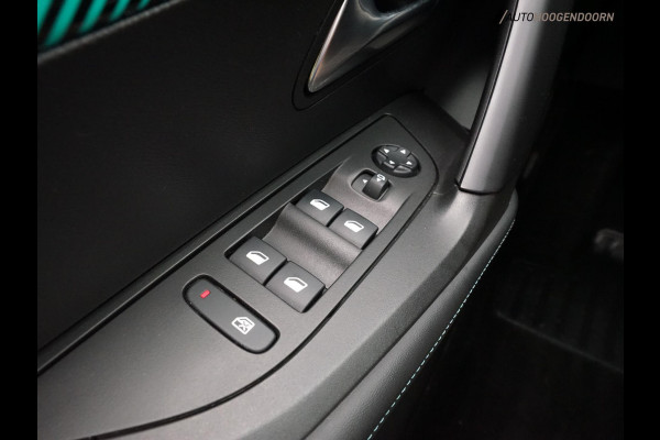 Peugeot 2008 1.2 PureTech Allure (APPLE CARPLAY,LED VERLICHTING,CAMERA,CLIMATE,CRUISE,PARELMOER,LM-VELGEN,NIEUWE APK,TOPCONDITIE)