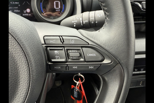 Toyota Yaris 1.5 Hybrid Team D | CarPlay | Camera | ACC | LED | DAB+ | 16 inch