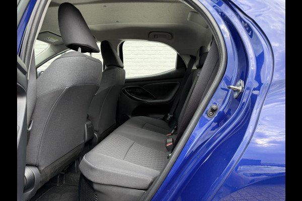Toyota Yaris 1.5 Hybrid Team D | CarPlay | Camera | ACC | LED | DAB+ | 16 inch